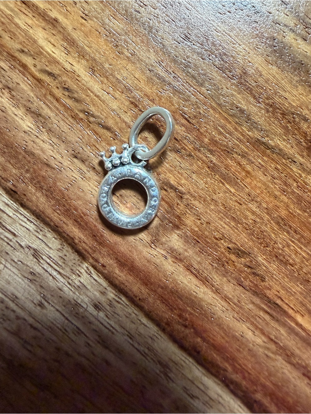 Pandora Signature Charm w/ Crown - Picture 2 of 2